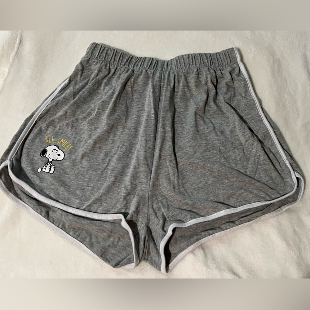 Snoopy shorts